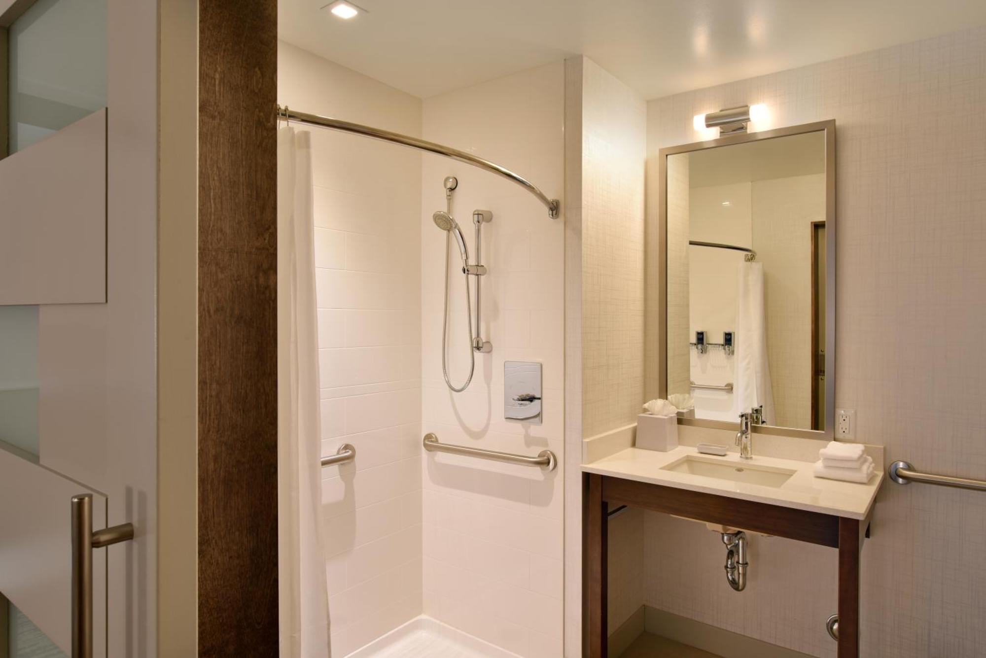 Four Points By Sheraton Coral Gables Miami Exterior photo